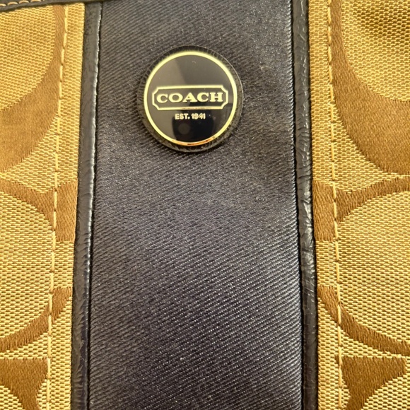 Coach Crossbody - Picture 2 of 2